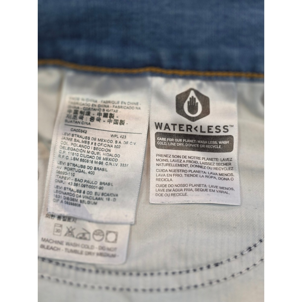 Levis 311 Shaping Skinny Jeans Womens 29 Medium Wash Blue Mid Rise - Picture 10 of 13